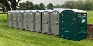 Types of Portable Toilets We Offer in Northwoods, MO